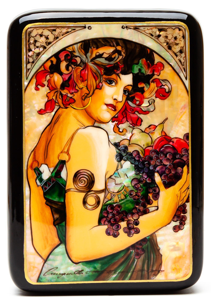 90x130mm Maiden Portrait Hand Painted Jewellery Box (by Tatiana Shkatulka Crafts)
