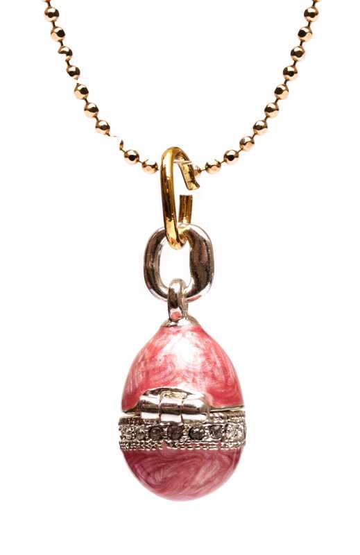 Big Shell Pink Opening Egg Pendant