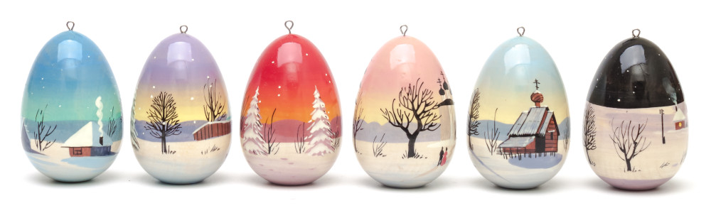 Country Landscapes on Christmas Tree Toys