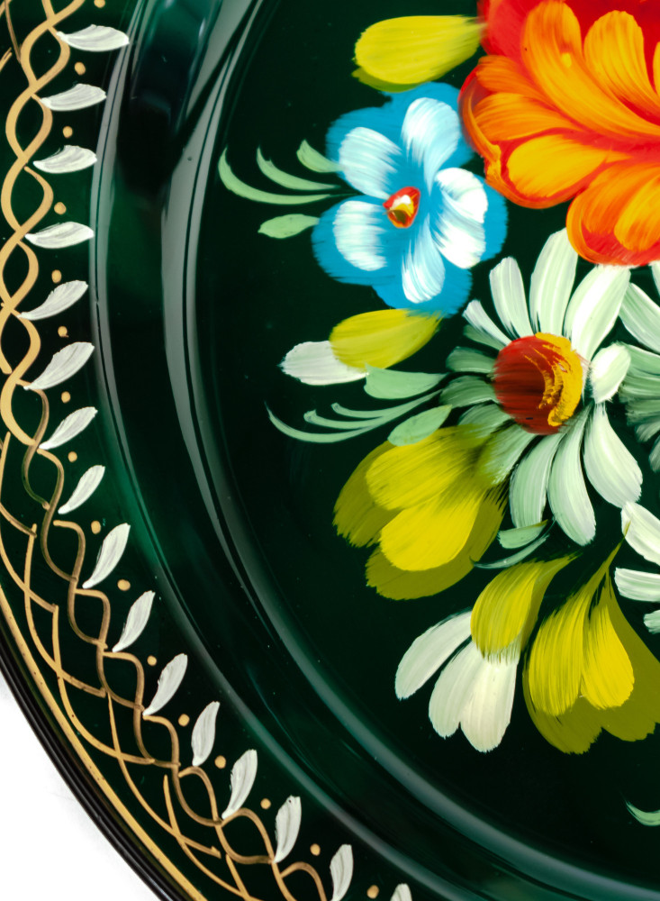 d 180 mm Zhostovo Patterns hand painted and lacquered Metal Forged Tray (by Lada Crafts)