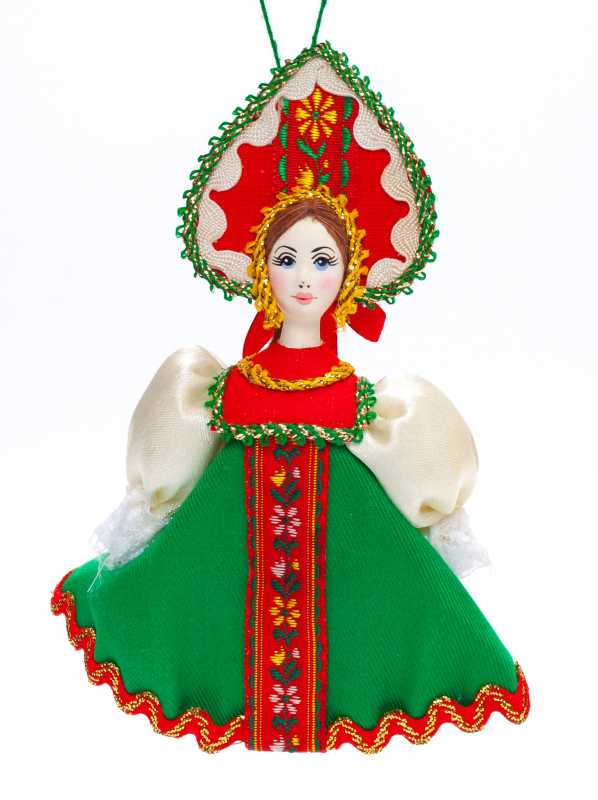 Кукла в русском костюме