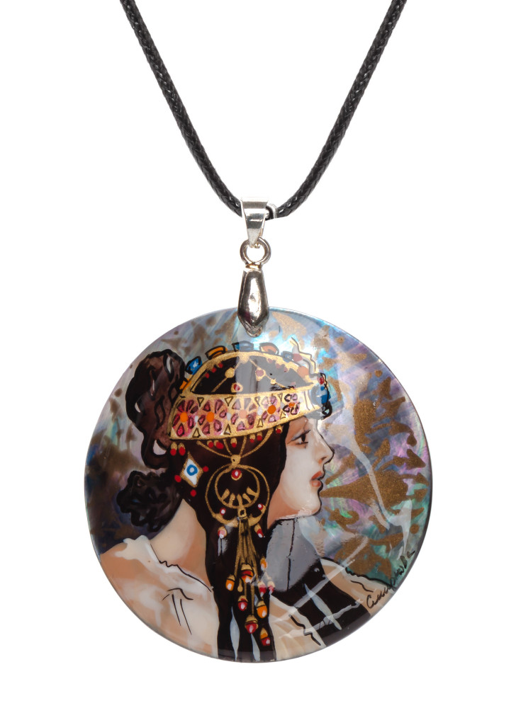 d50 mm Portrait hand painted Nacre Pendant (by Tatiana Shkatulka Crafts)