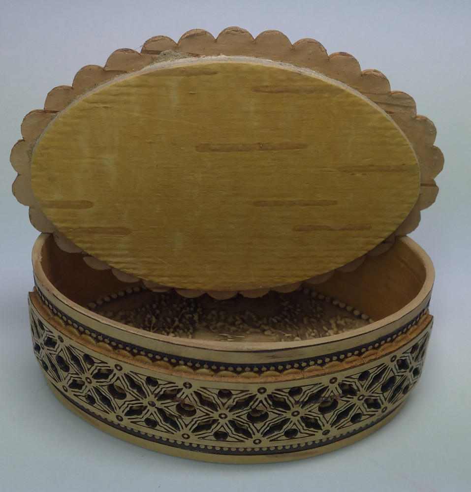 80x60 mm Siberian Patterns hand made Birchbark Jewelry Box with Malachite stone (by Maxim Birch)