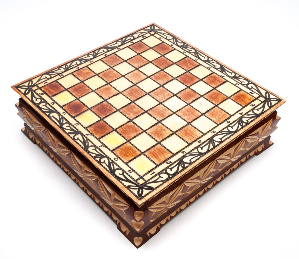 305x305 mm Hand Carved Chess Pieces on Inlaid Wood Board Box (by Fyodor Chess Workshop)