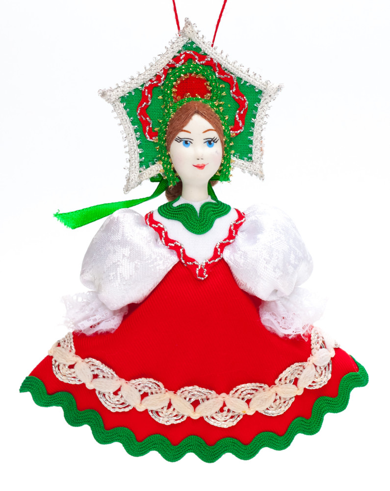 Кукла в русском костюме