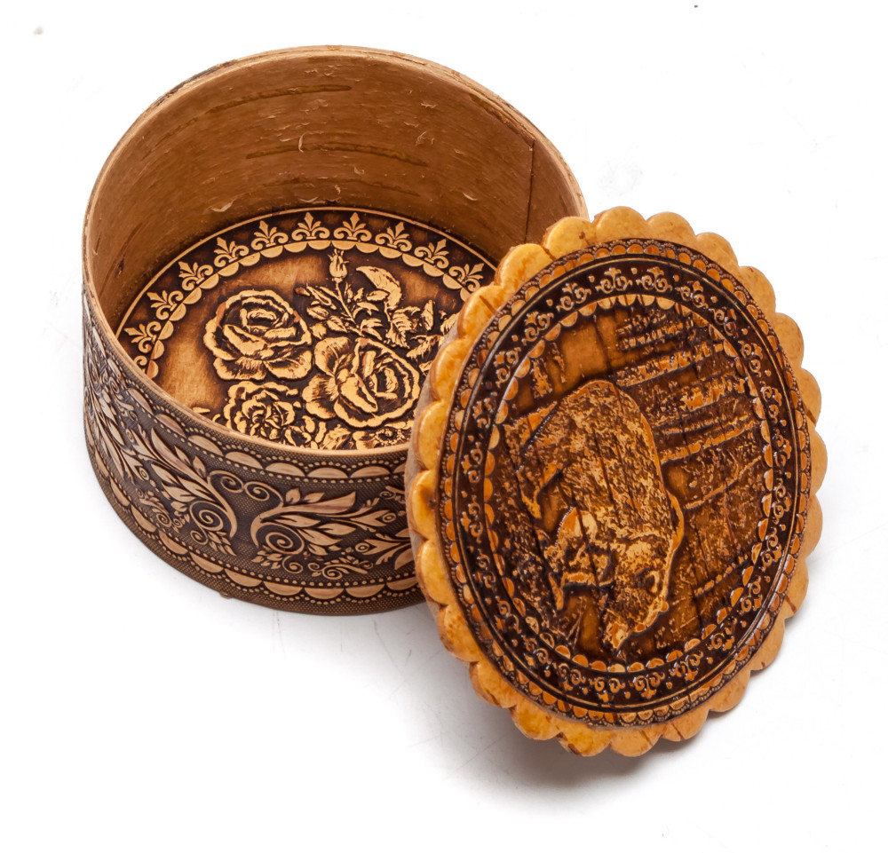 d 60 mm Bear hand made Birchbark Jewelry Box (by Maxim Birch)