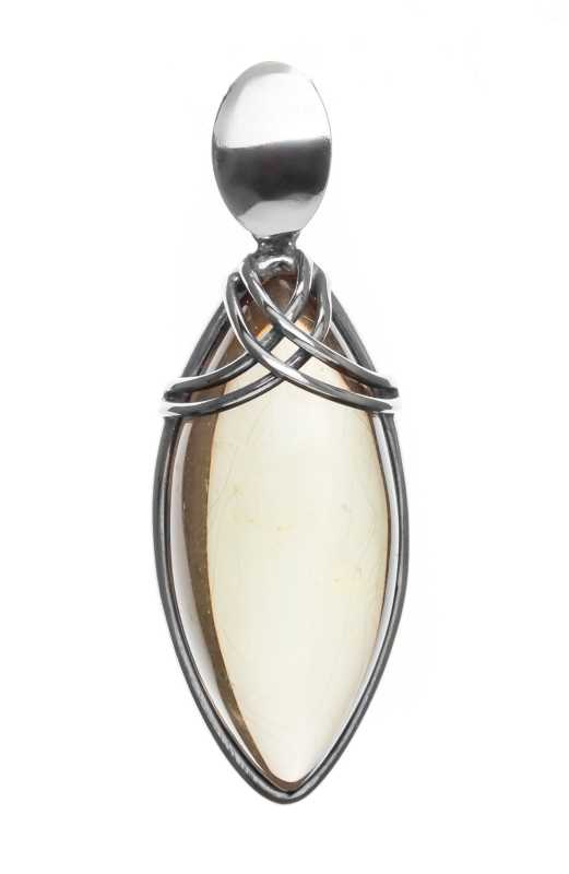 10 g Baltic Amber Pendant