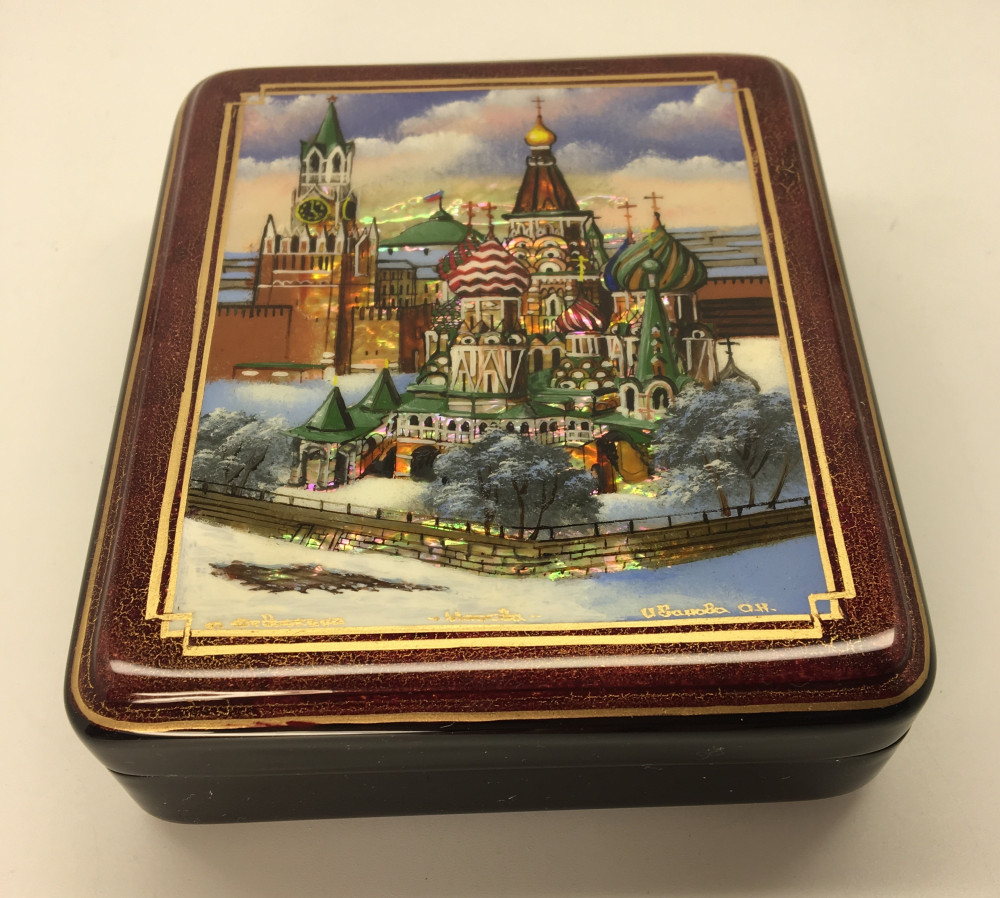 110 x 130 mm Moscow Winter hand painted lacquered box from Fedoscino (by Mihail Studio)