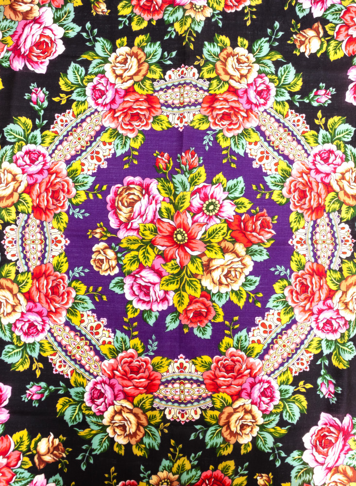 Shop Woolen Scarves with Silk Fringe 89x89 cm Платок «Город роз» online at Skazka.site | Eligible for fast shipping and free returns. Платок «Город роз»