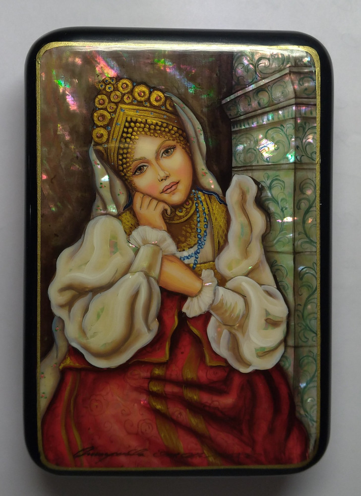 90x130mm Maident hand painted lacquered jewelery box (by Tatiana Shkatulka Crafts)