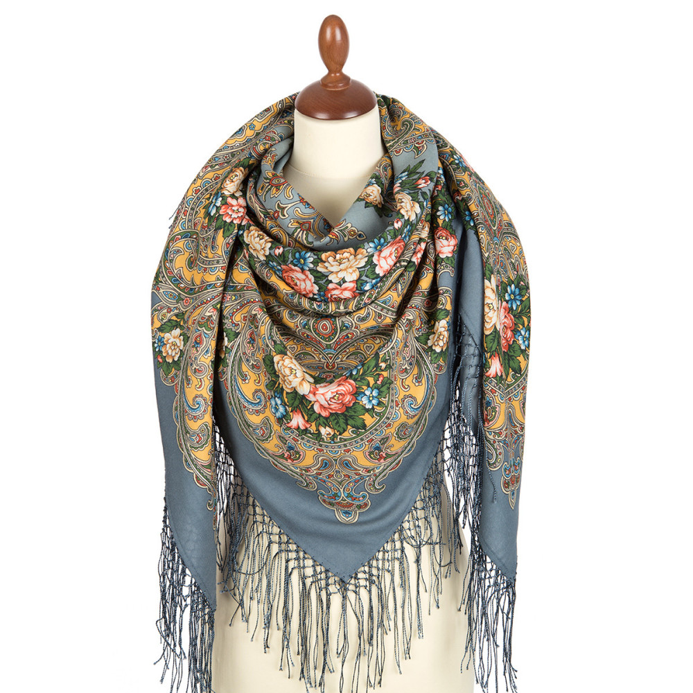 Shop Double-Thread Woolen Yarn Scarves with Knitted Silk Fringe 135x135 cm Платок «Жизель» online at Skazka.site | Eligible for fast shipping and free returns. Платок «Жизель»
