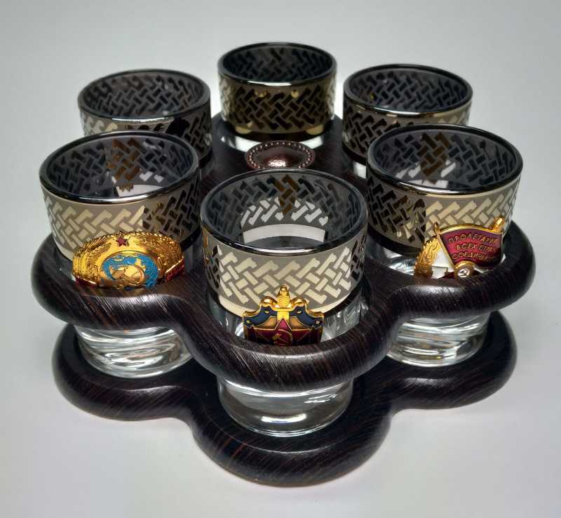 Mini-Bar Set With Metal Badges