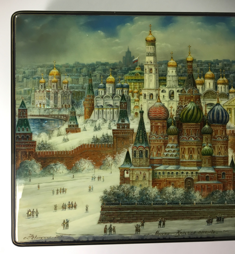300x220 mm Moscow Snt Basil and Kremlin hand painted by Puchkov lacuered papier-mache Jewelry Fedoscino Box (by Alexander G Studio)