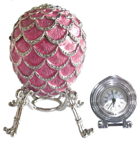92 mm Pink Pine Cone with Clock inside Easter Egg