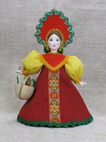 Сувенирная кукла
