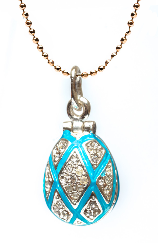 Rhombus Blue Openingr Egg Pendant
