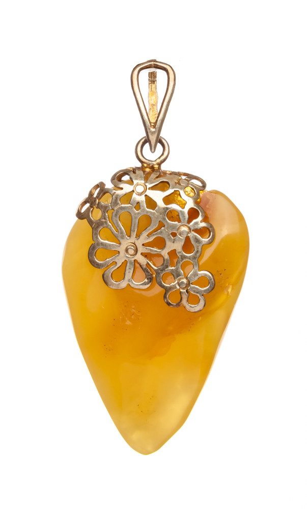 6 g Baltic Amber Pendant
