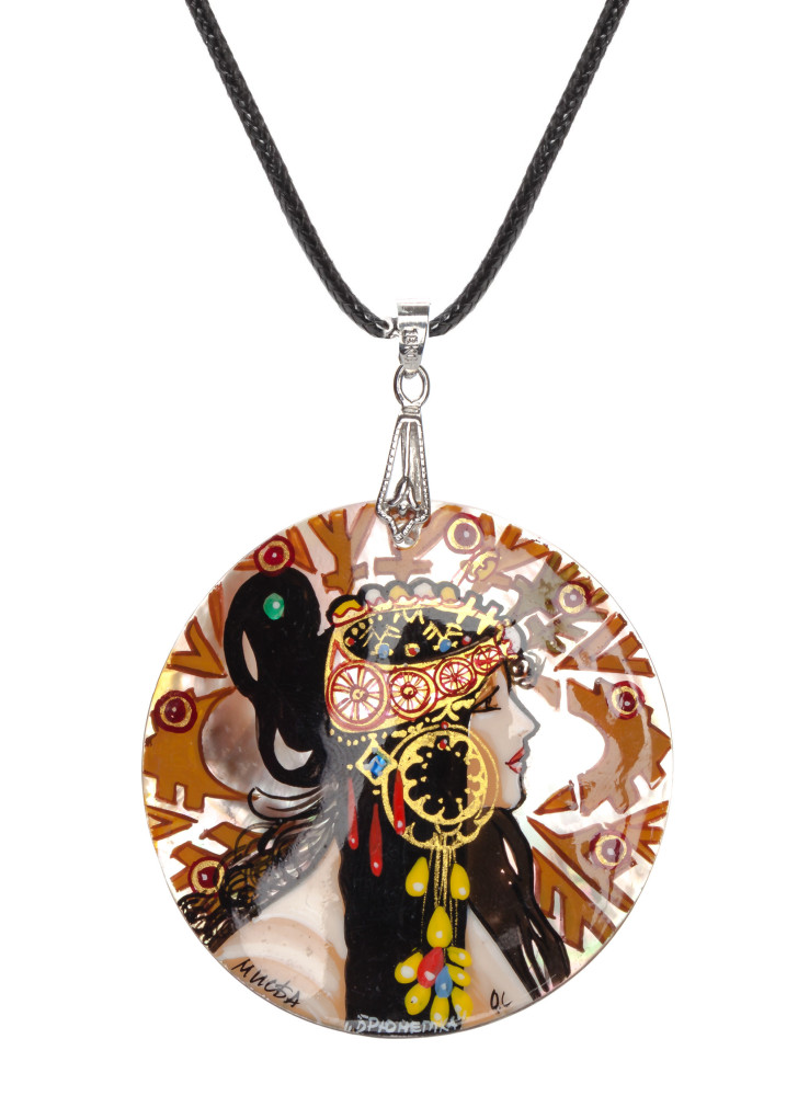 d50 mm Portrait hand painted Nacre Pendant (by Tatiana Shkatulka Crafts)