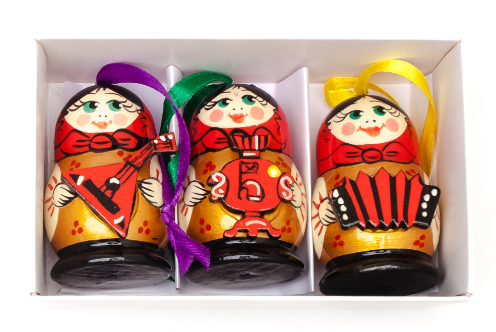 130x80 mm Russian Family hand Carved and Painted Christmas Tree Ornaments Set of 3 pcs in a Gift Box (by Andrey Studio)