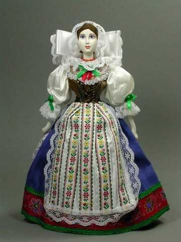 Czech Beauty hand made Porcelain Doll in Kokoshnik - 11 Inches (by Le Russe)