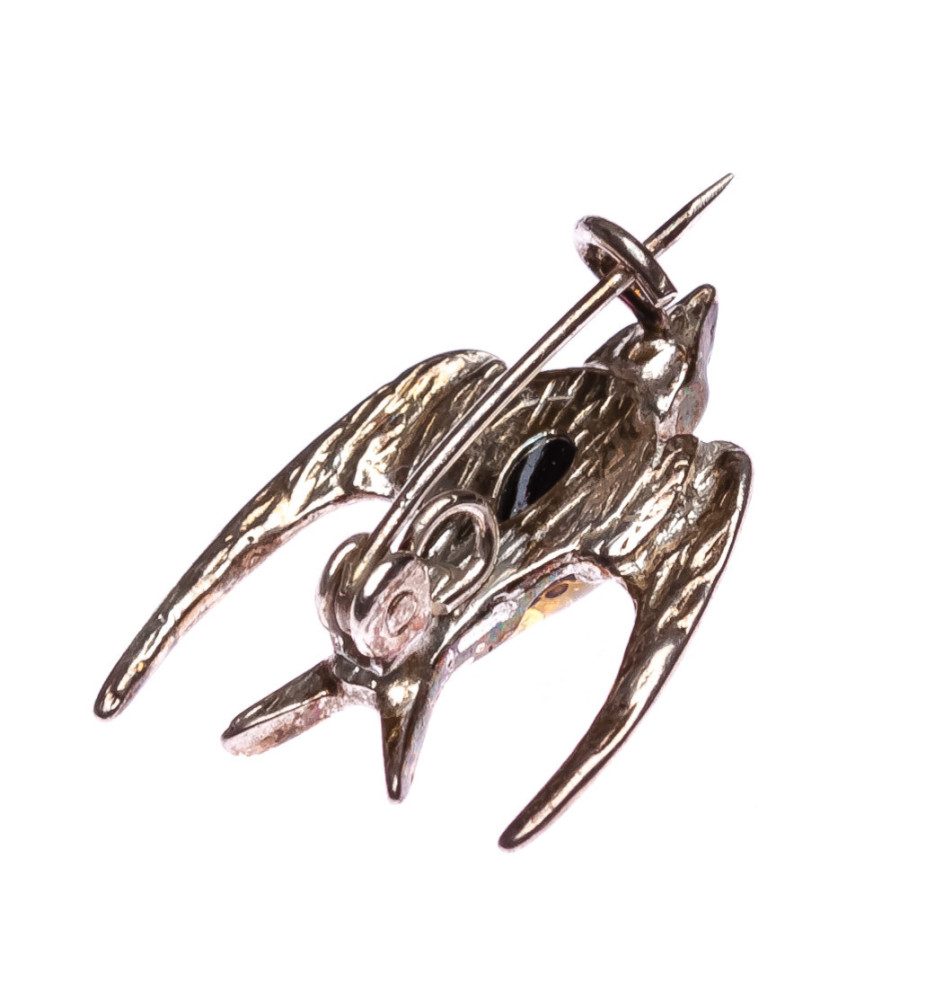 2 g Swallow Baltic Amber Brooch