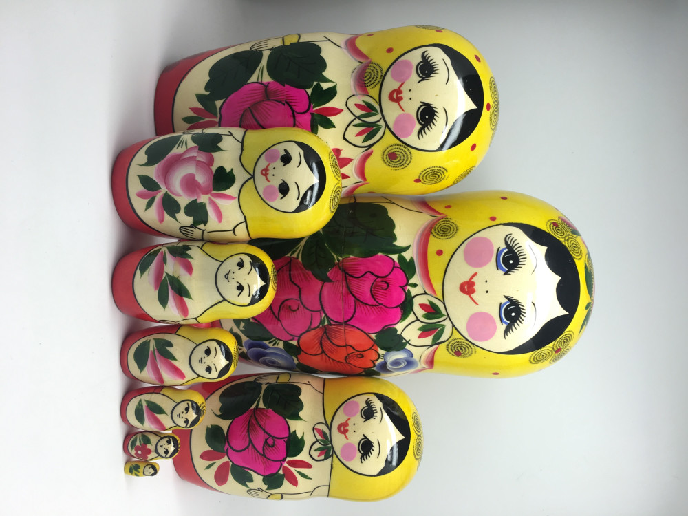 U Semenovskaya Hand Painted Matryoshka Doll 9 pcs