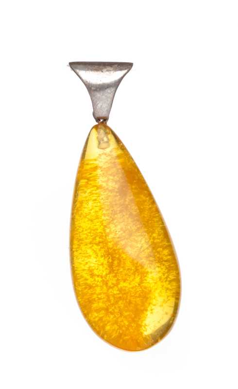 4 g Baltic Amber Pendant