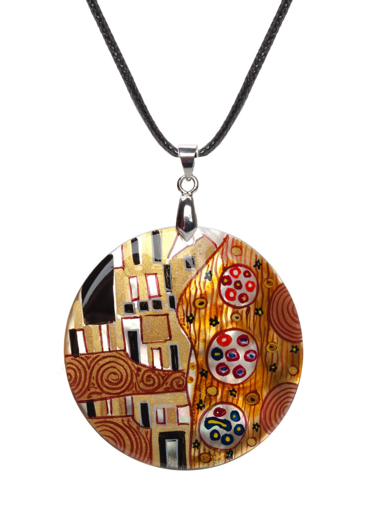 d50 mm The Kiss by Klimt hand painted Nacre Pendant (by Tatiana Shkatulka Crafts)