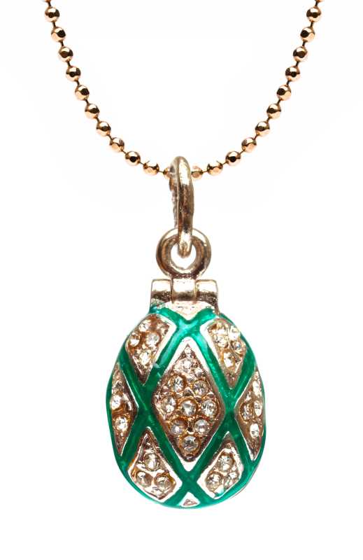Rhombus Green Openingr Egg Pendant