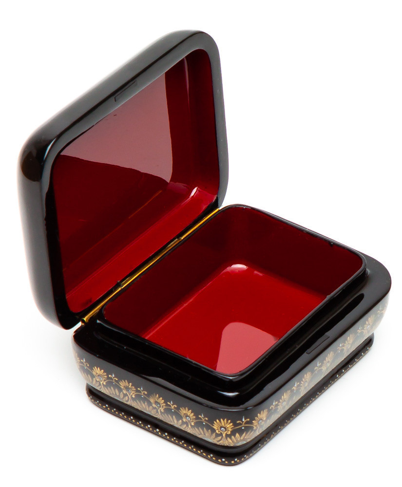 50x70mm The Housewifely hand painted lacquered box from Palekh (by Pavel Studio)