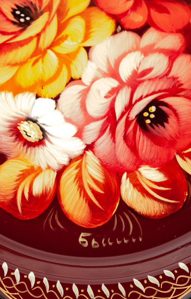 d 220 mm Zhostovo Patterns hand painted and lacquered Metal Forged Carmine Tray (by Lada Crafts)