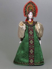 Russian Beauty hand made Porcelain Doll in Kokoshnik - 11 Inches (by Le Russe)