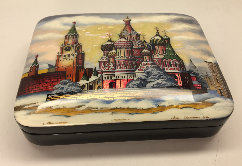 140 x 110 mm Moscow Winter hand painted lacquered box from Fedoscino (by Mihail Studio)