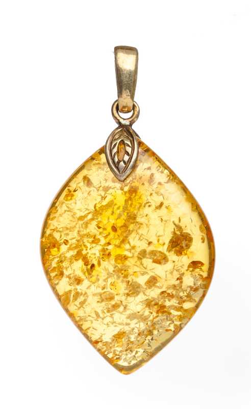 4 g Baltic Amber Pendant