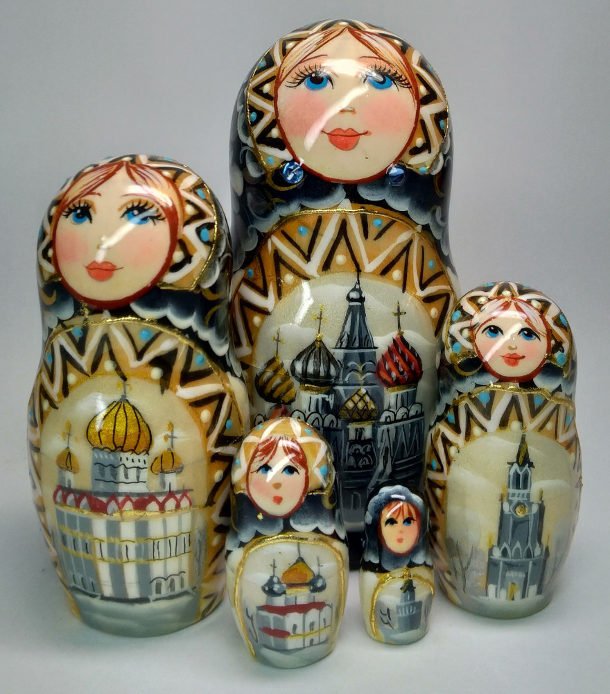 110 mm Moscow Snt Basil Cathedral hand painted on wooden Matryoshka doll 5 pcs (by A Studio)