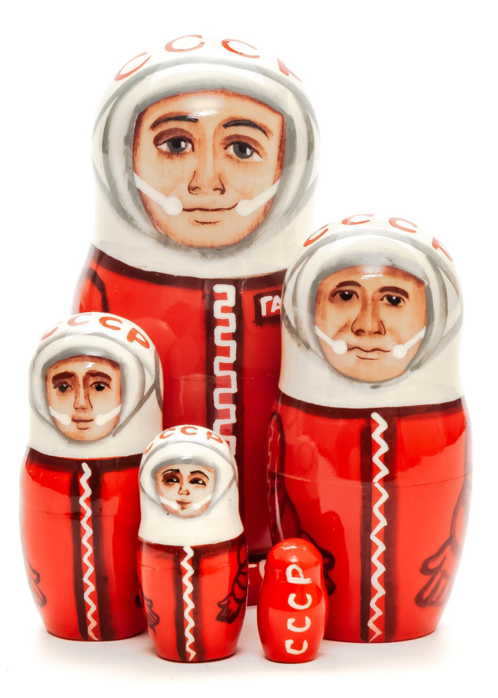 110 mm Yuri Gagarin hand painted on wooden Matryoshka doll 5pcs (by A Studio)