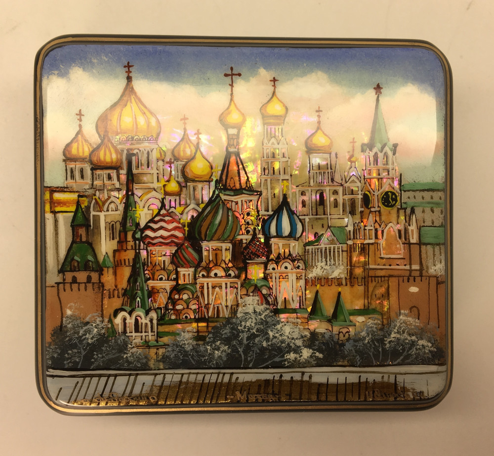 90 x 80 mm Moscow Winter hand painted lacquered box from Fedoscino (by Mihail Studio)