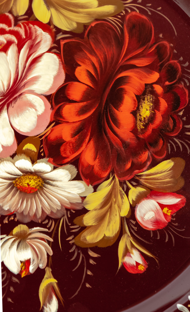 d 220 mm Zhostovo Patterns hand painted and lacquered by Blagova Metal Forged Carmine Tray (by Lada Crafts)