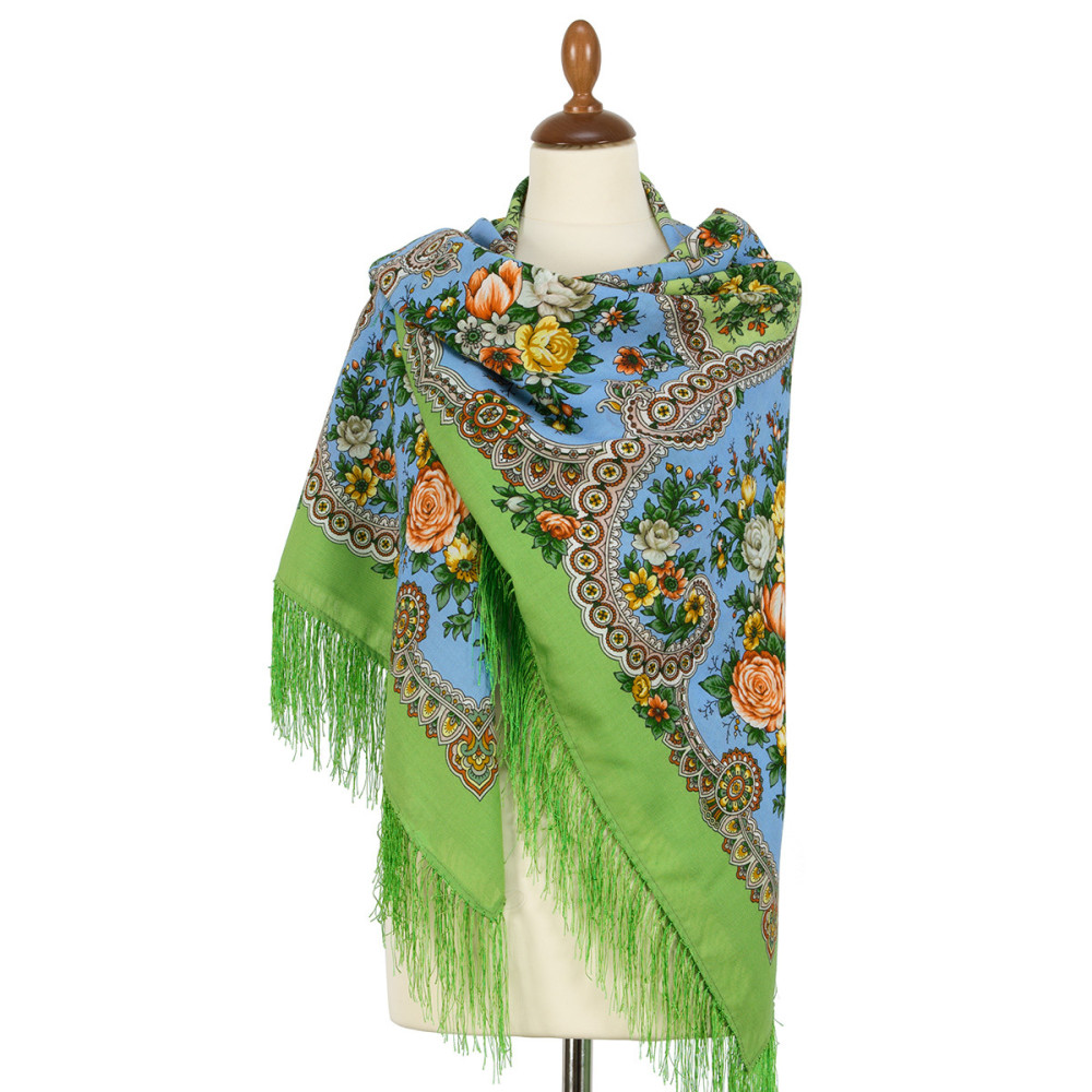Shop Woolen Scarves with Silk Fringe 125x125 cm Платок «Нежное сердце» online at Skazka.site | Eligible for fast shipping and free returns. Платок «Нежное сердце»