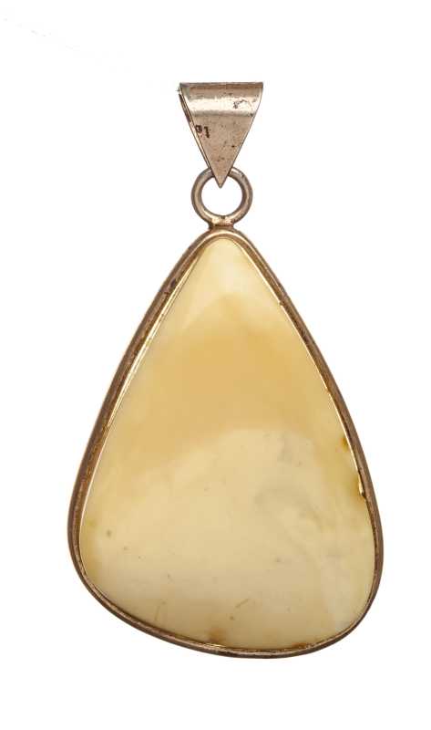 19 g Baltic Amber Pendant
