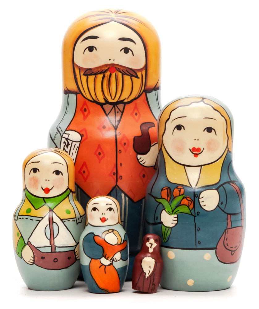  110 mm Father with Newspaper hand painted Traditional Russian Wooden Matryoshka doll 5 pcs (by Igor Malyutin)