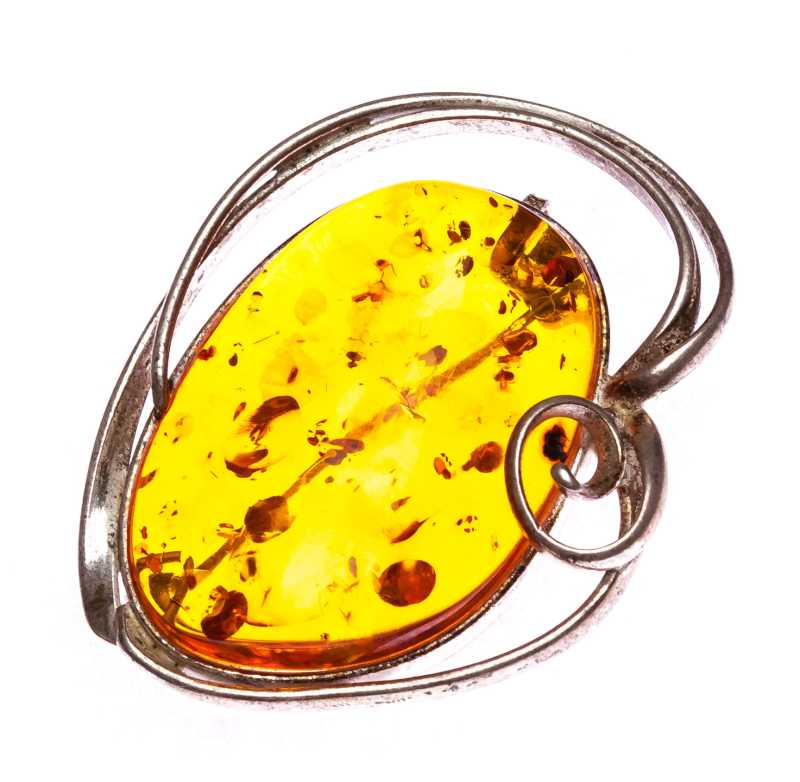 20 g Baltic Amber Brooch
