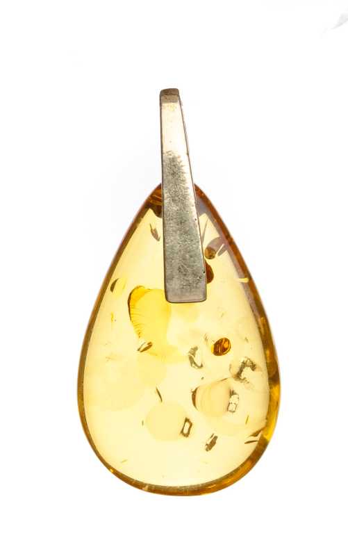 4 g Baltic Amber Pendant