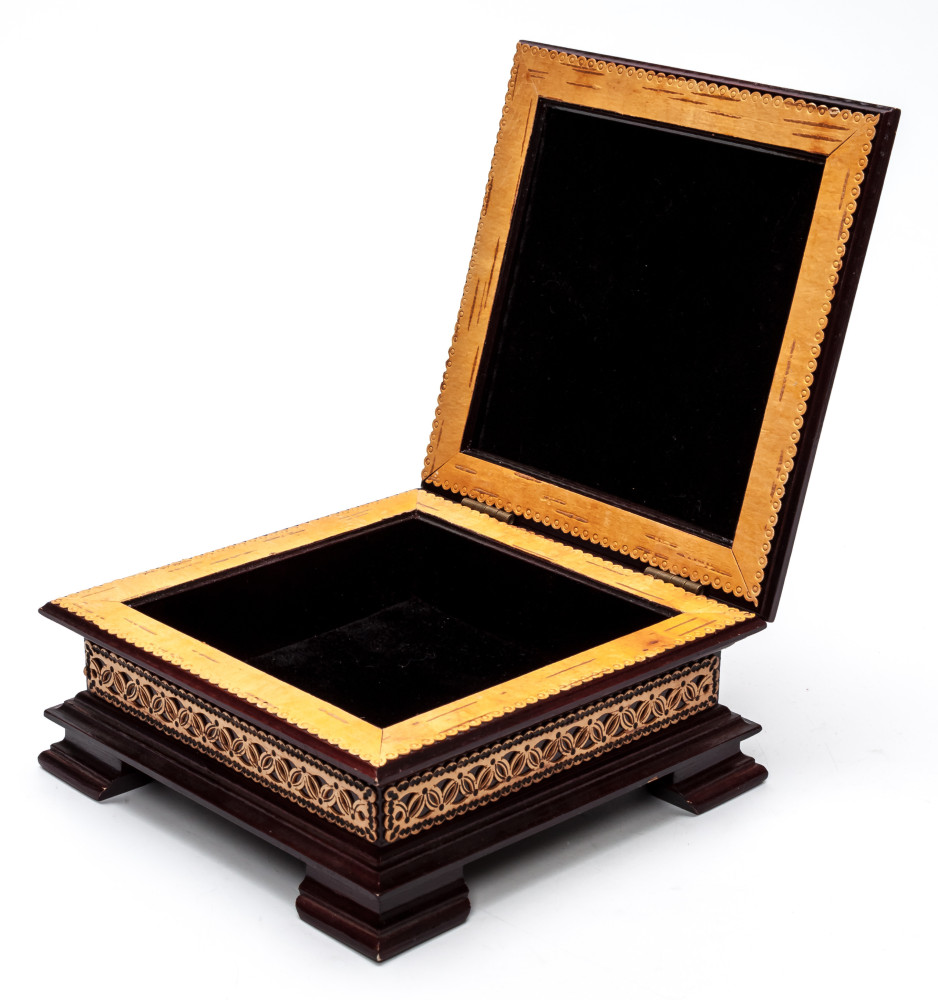 140x140 mm Siberian Patterns hand made Birchbark Jewelry Box (by Maxim Birch)