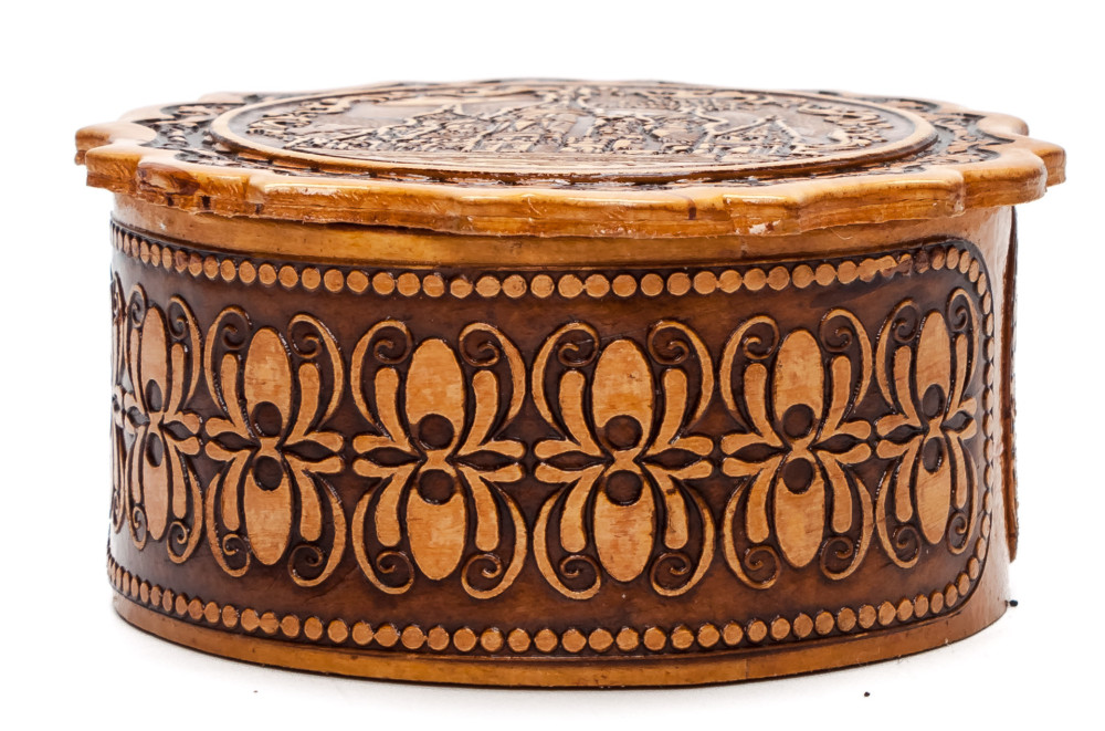d 60 mm Saint Basil Cathedral hand made Birchbark Jewelry Box (by Maxim Birch)