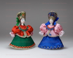 Кукла в русском костюме