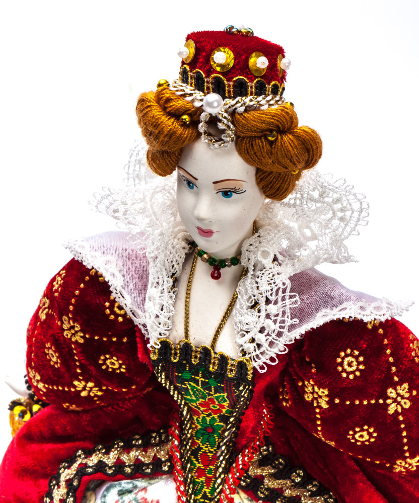 Queen Elizabeth I hand made Porcelain Doll in a 19th century Dress - 11 Inches (by Le Russe)