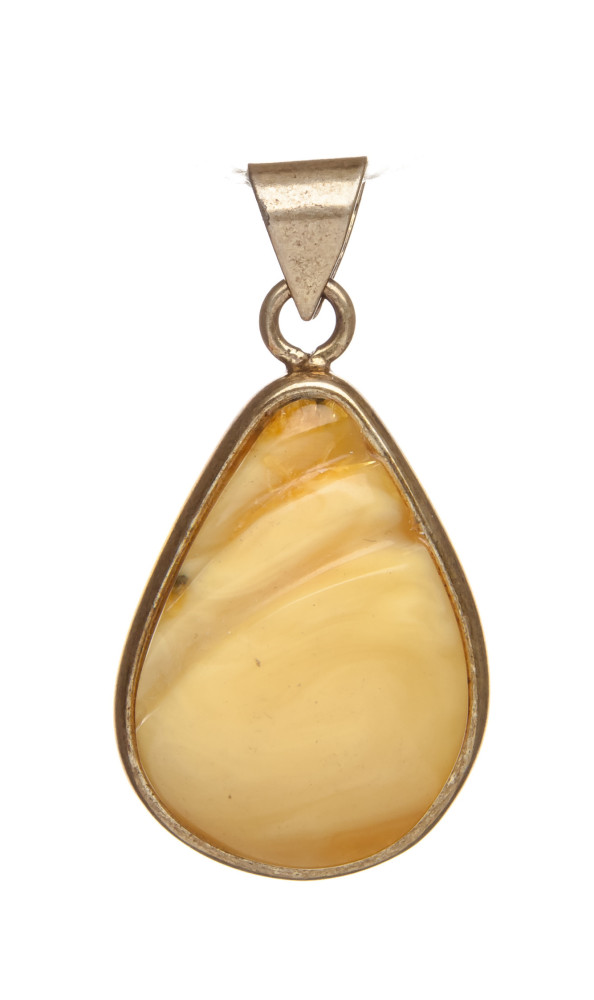 7 g Baltic Amber Pendant