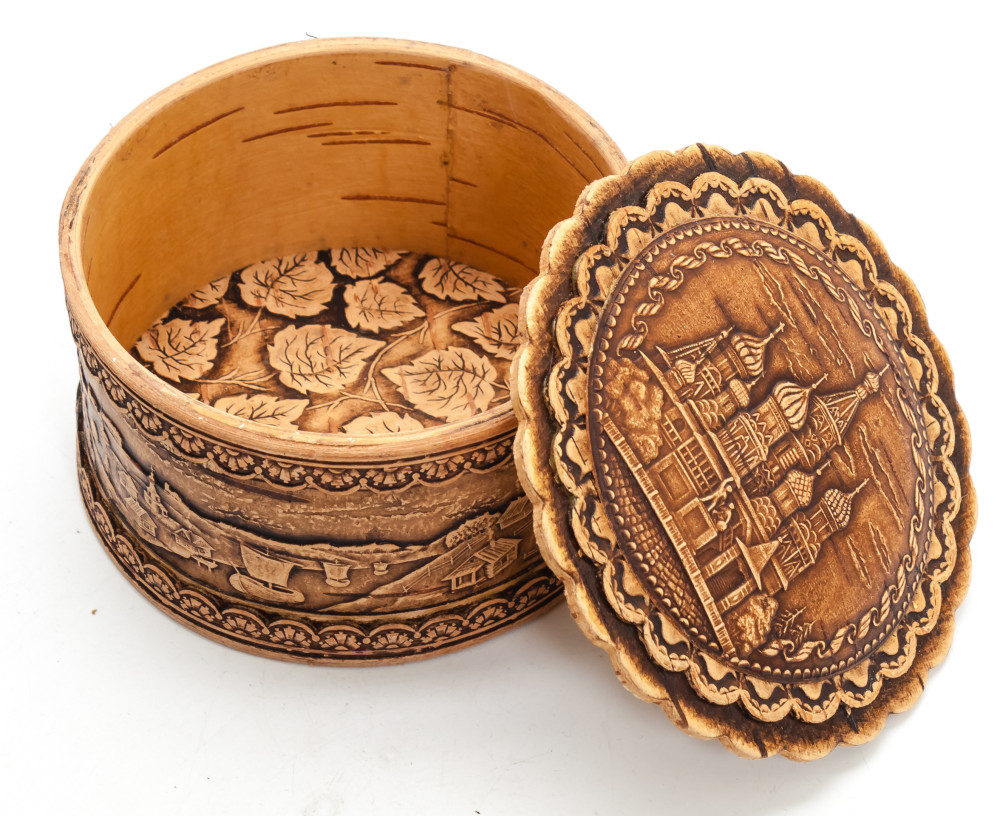 d 90 mm Saint Basil Cathedral hand made Birchbark Jewelry Box (by Maxim Birch)