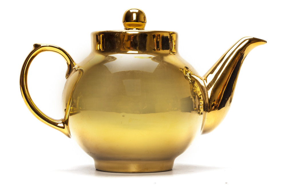 Golden Russia Electric Samovar with Teapot and Metal tray